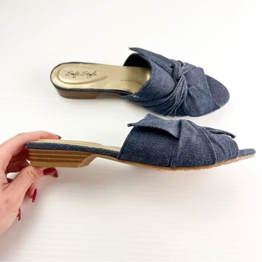 Soft Style Slides womens size 7.5 Denim Bow Flat sandals
